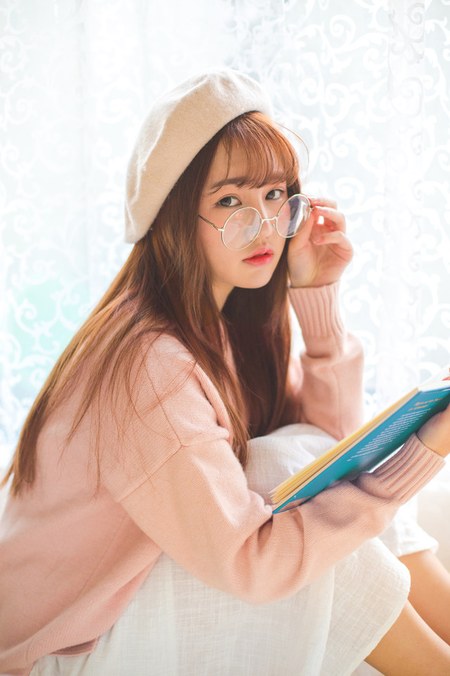 穿成女主白月光